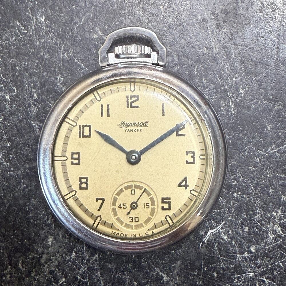 Vintage Ingersoll Yankee Pocket Watch USA 1940’s Non-working Steampunk Repair